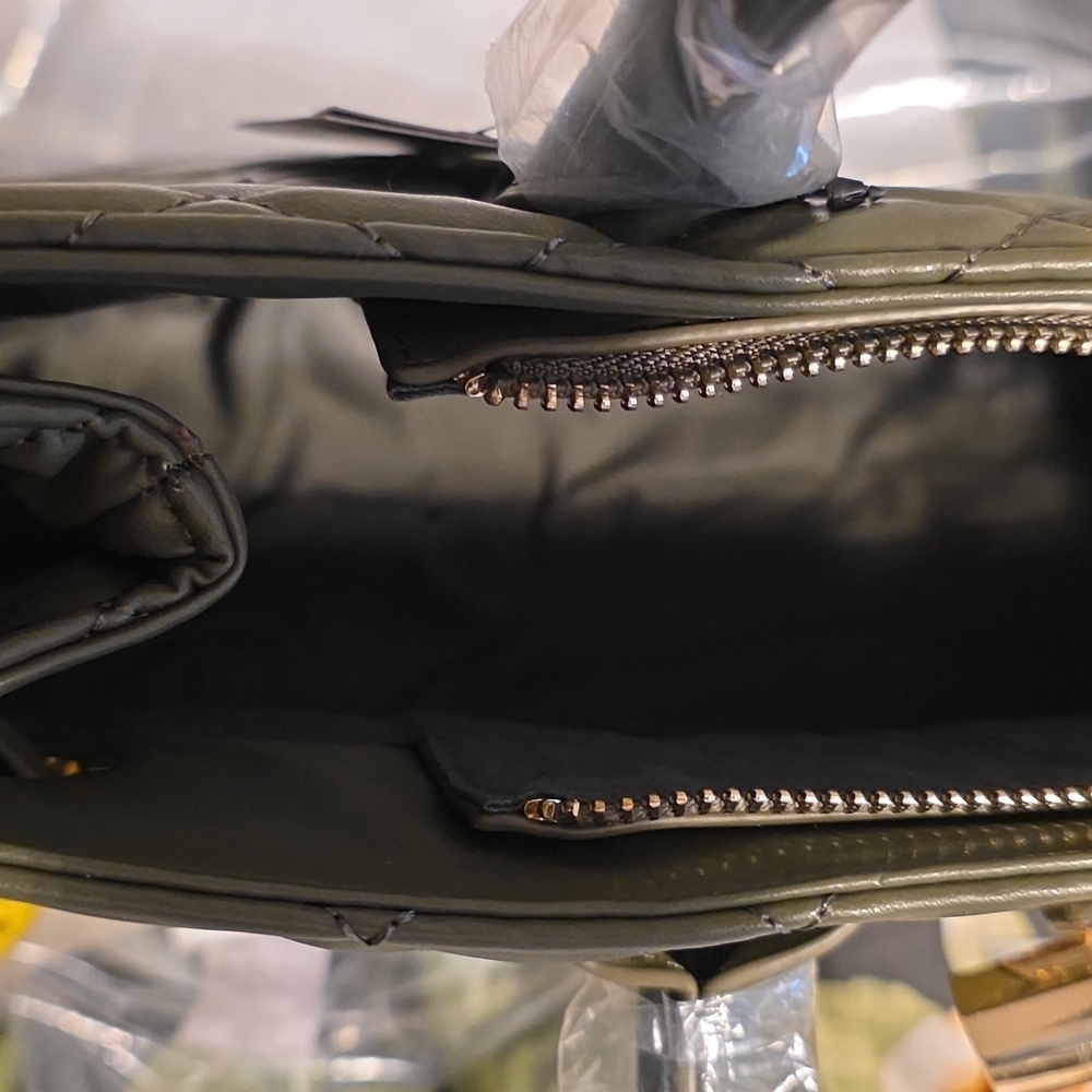 Badgley Mischka Quilted Olive Tote Bag with Gold Hardware NWOT. - Picture 3 of 6